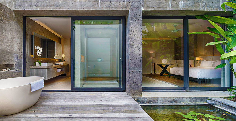 Villa Hamsa - Guest bedroom one outdoor bath